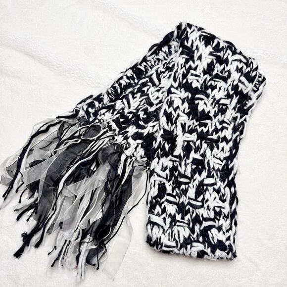 White House Black Market Accessories - WHITE HOUSE BLACK MARKET Chunky Sparkle Knit Scarf with Ribbon Fringe NEW